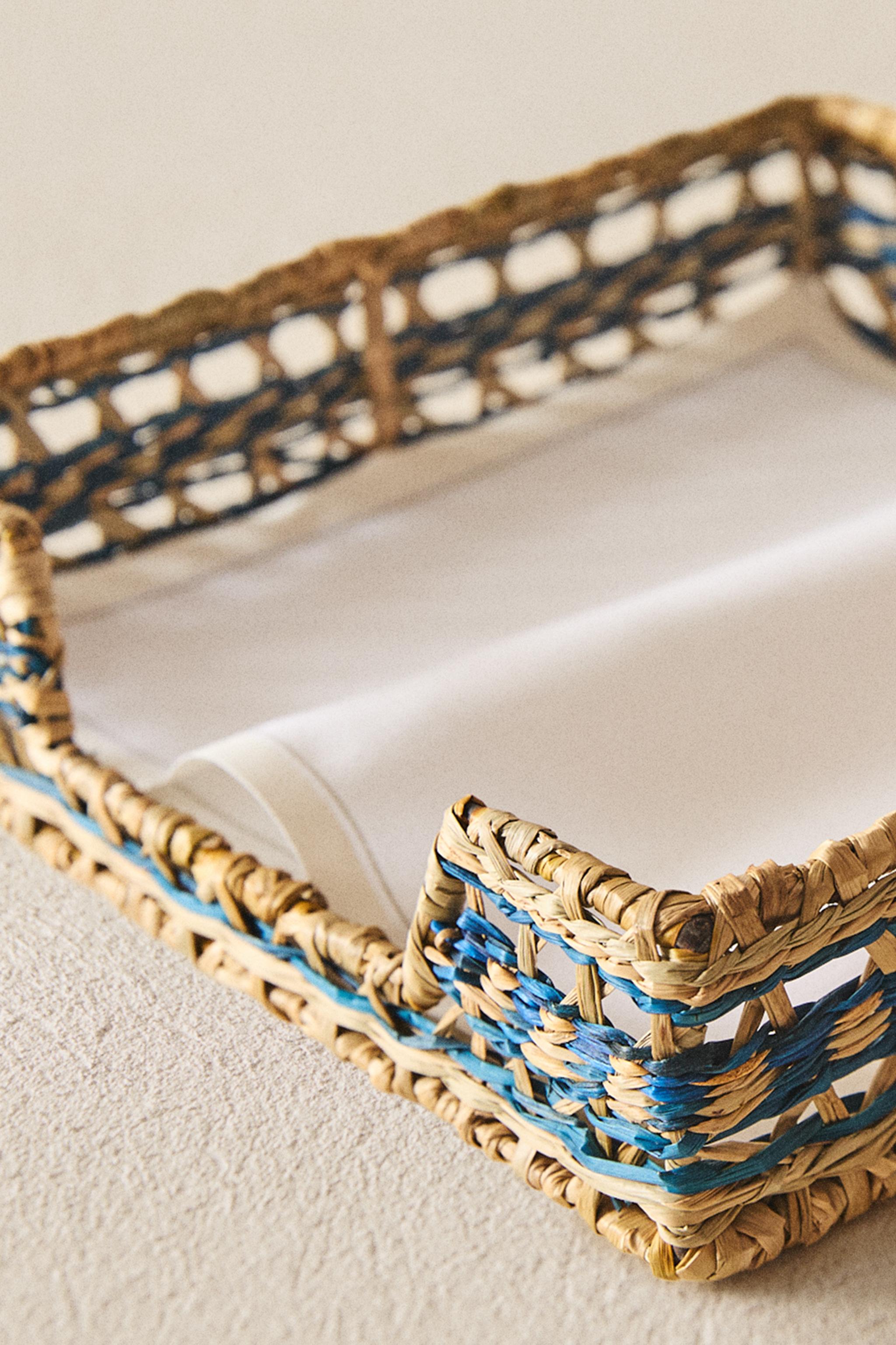 SQUARE SEAGRASS NAPKIN HOLDER